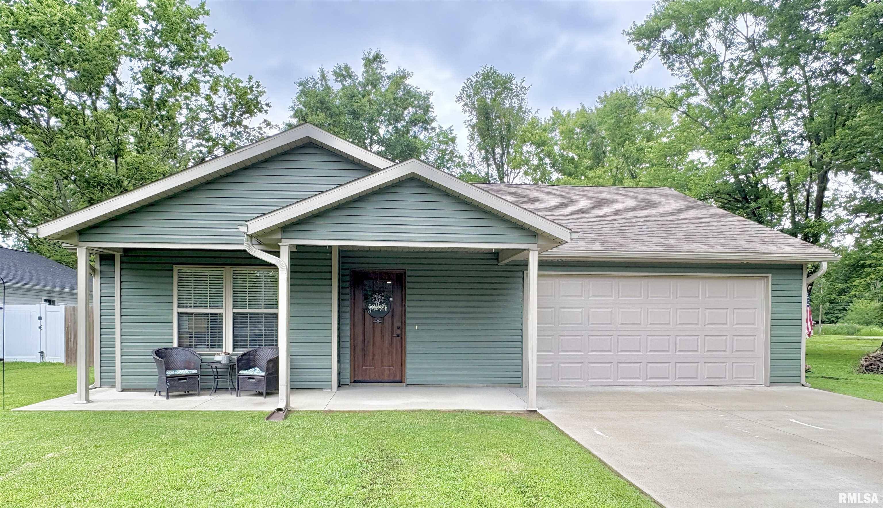 408 MADISON ST, Cambria, IL 62915