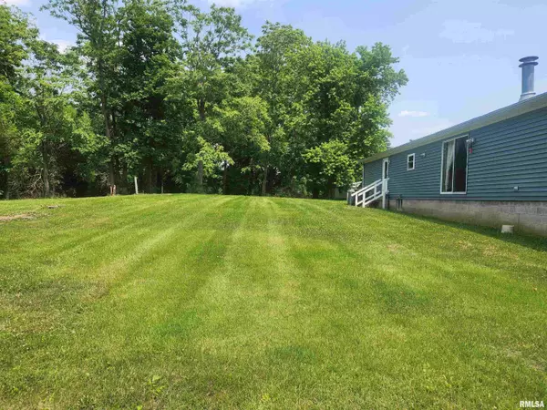 Duquoin, IL 62832,8747 Old State Route 14 Route