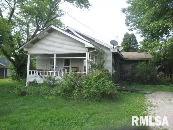 310 BLOSSOM ST, Carterville, IL 62918