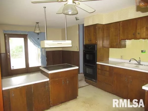 Herrin, IL 62948,1117 E ASH ST