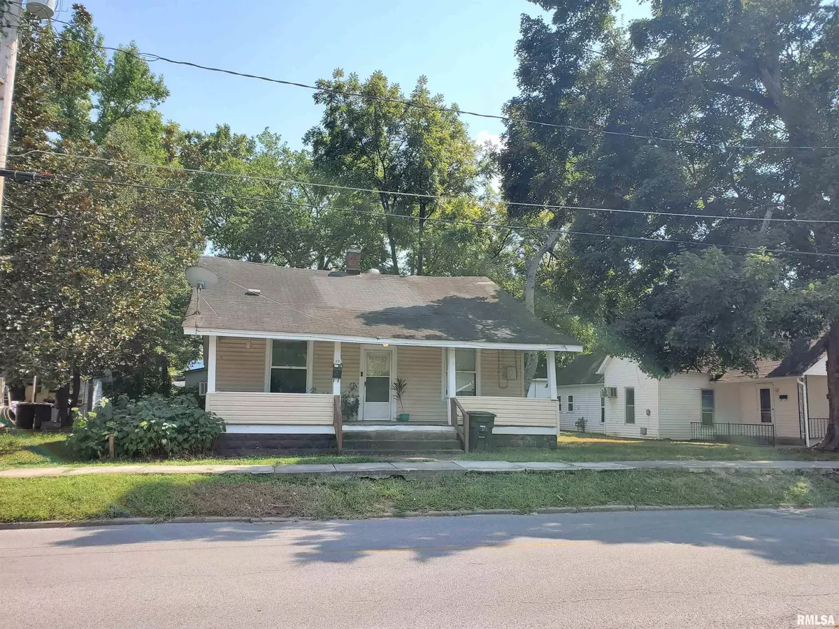 Carbondale, IL 62901,307 W SYCAMORE ST