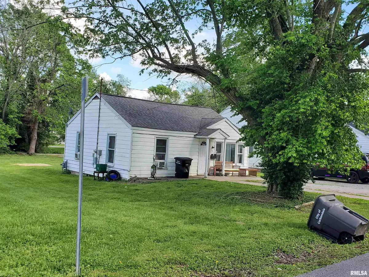 Carbondale, IL 62901,715 N Carico ST