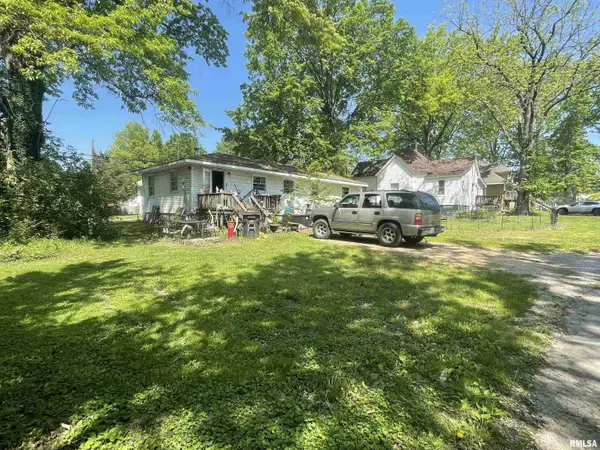 Carbondale, IL 62901,115 S FOREST AVE