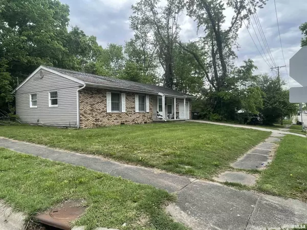 Carbondale, IL 62901,408 W CHESTNUT ST