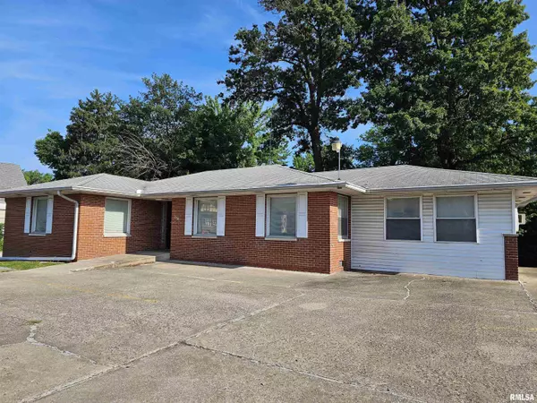 2006 BROADWAY, Mt Vernon, IL 62864