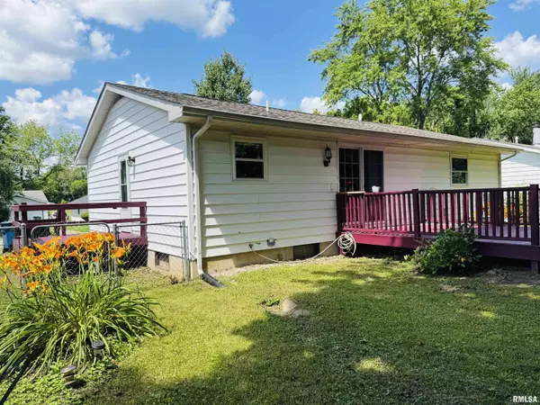 Anna, IL 62906-0000,109 YOUNG AVE