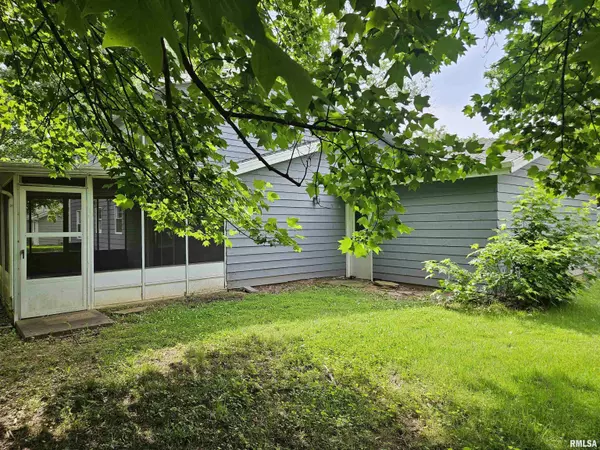 Carbondale, IL 62901,2908 W KENT DR