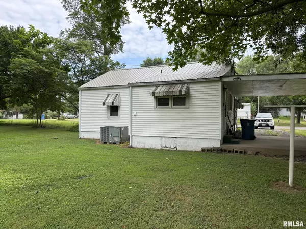 Mcleansboro, IL 62859,407 W Isabelle PL