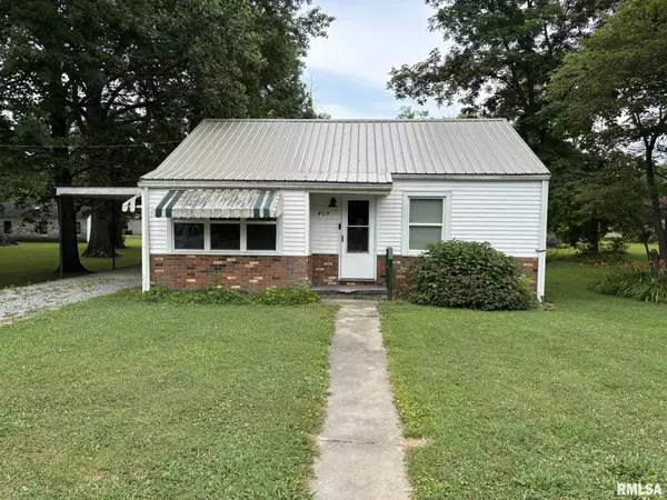 407 W Isabelle PL, Mcleansboro, IL 62859