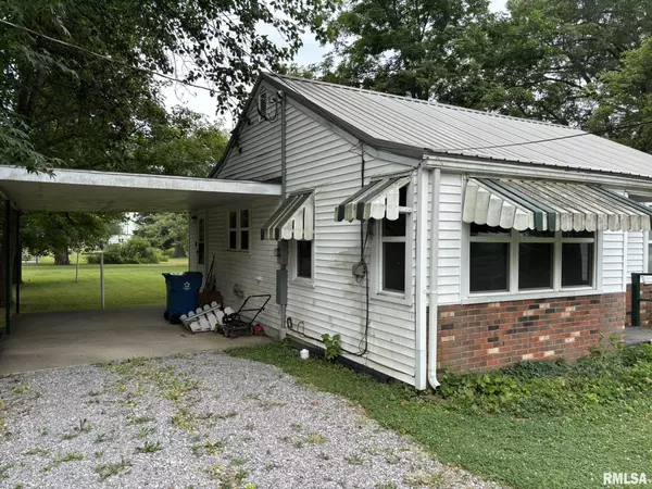 Mcleansboro, IL 62859,407 W Isabelle PL