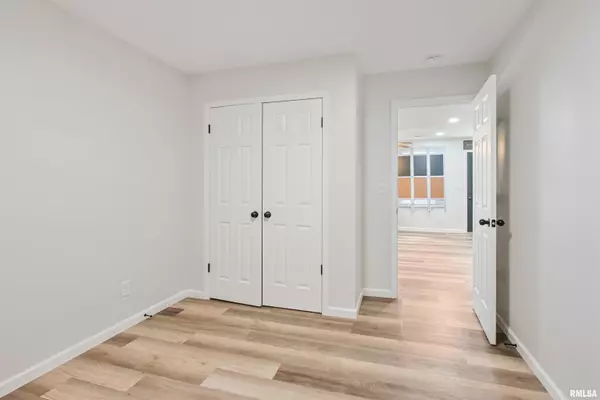 Carbondale, IL 62901,302 S GRAY DR