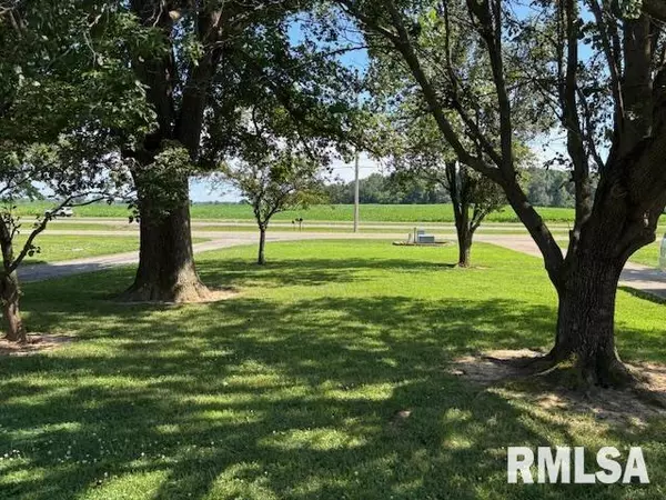 Marion, IL 62959,15944 Moellers RD