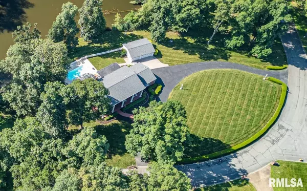 Mt Vernon, IL 62864,616 SEVILLE DR