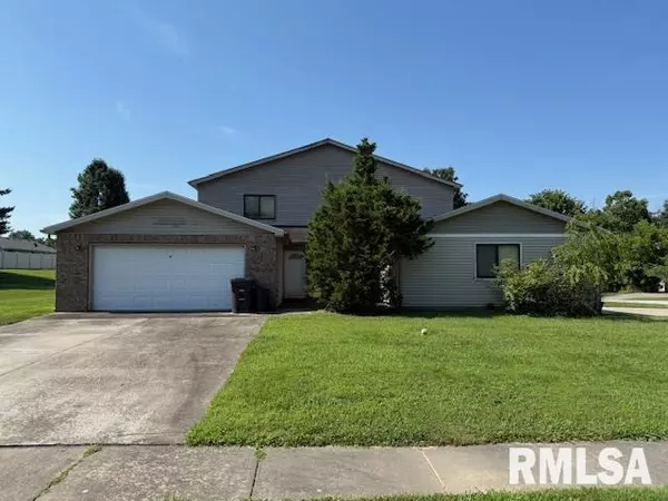 3105 W SUNSET DR, Carbondale, IL 62901