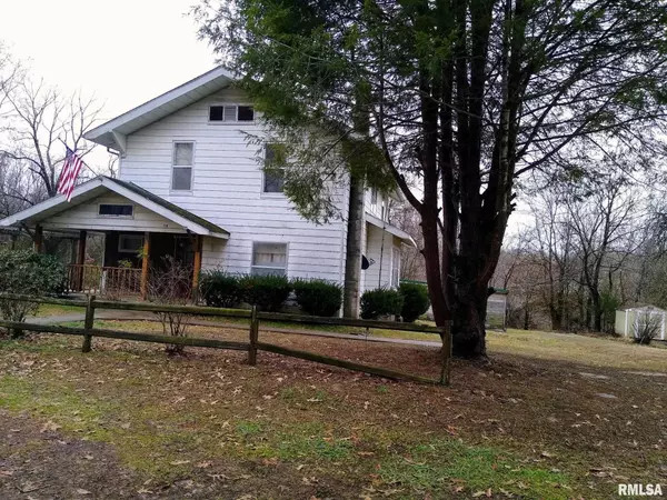 18 Old Golconda RD, Golconda, IL 62938