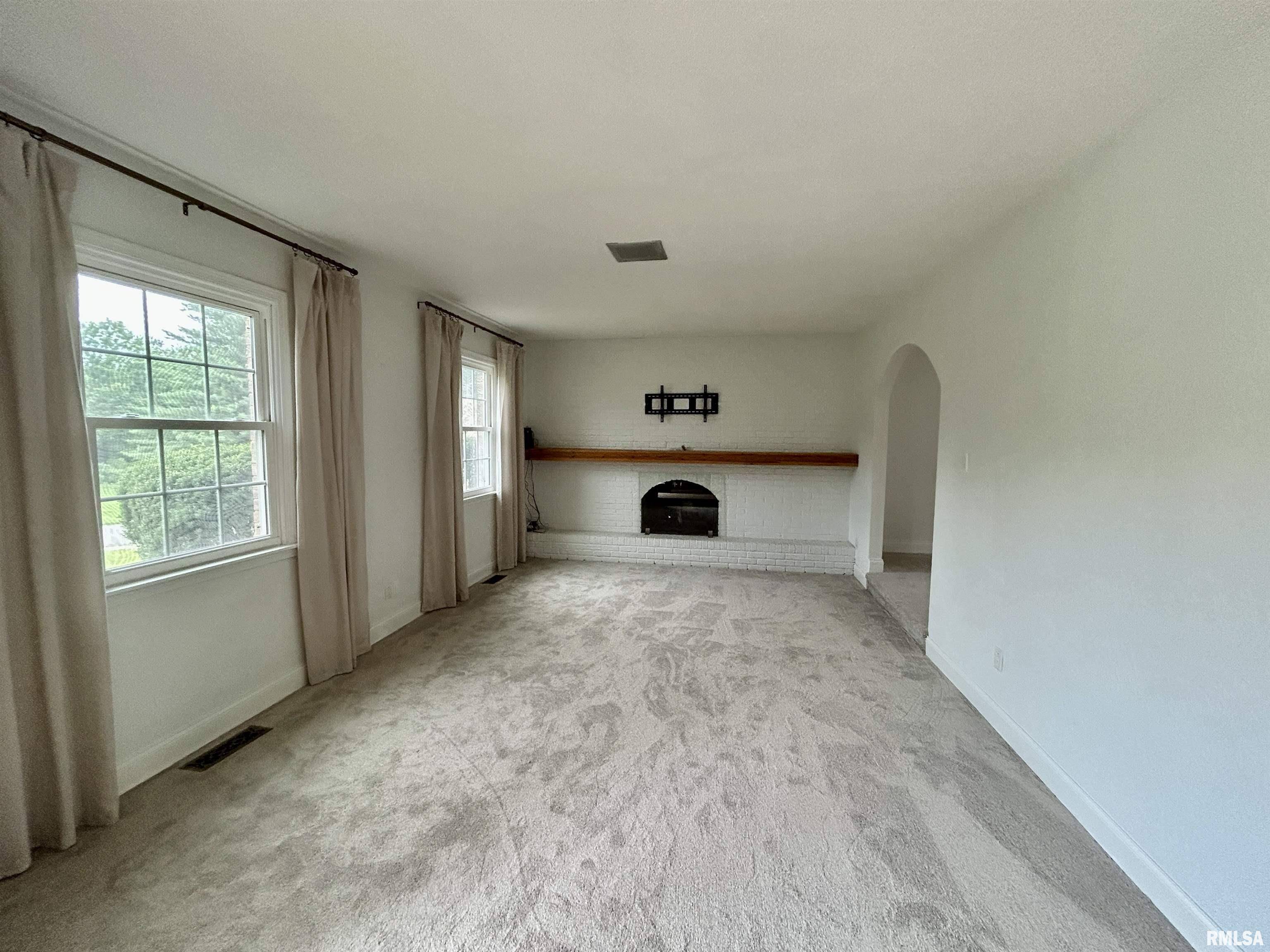 Carbondale, IL 62901,317 S Lu CT