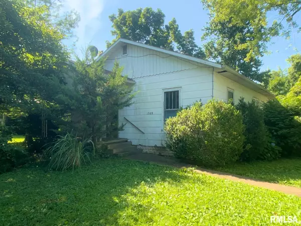 1309 W SYCAMORE ST, Carbondale, IL 62901