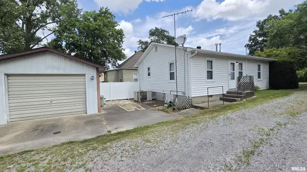 Harrisburg, IL 62946-3224,1419 S Granger ST