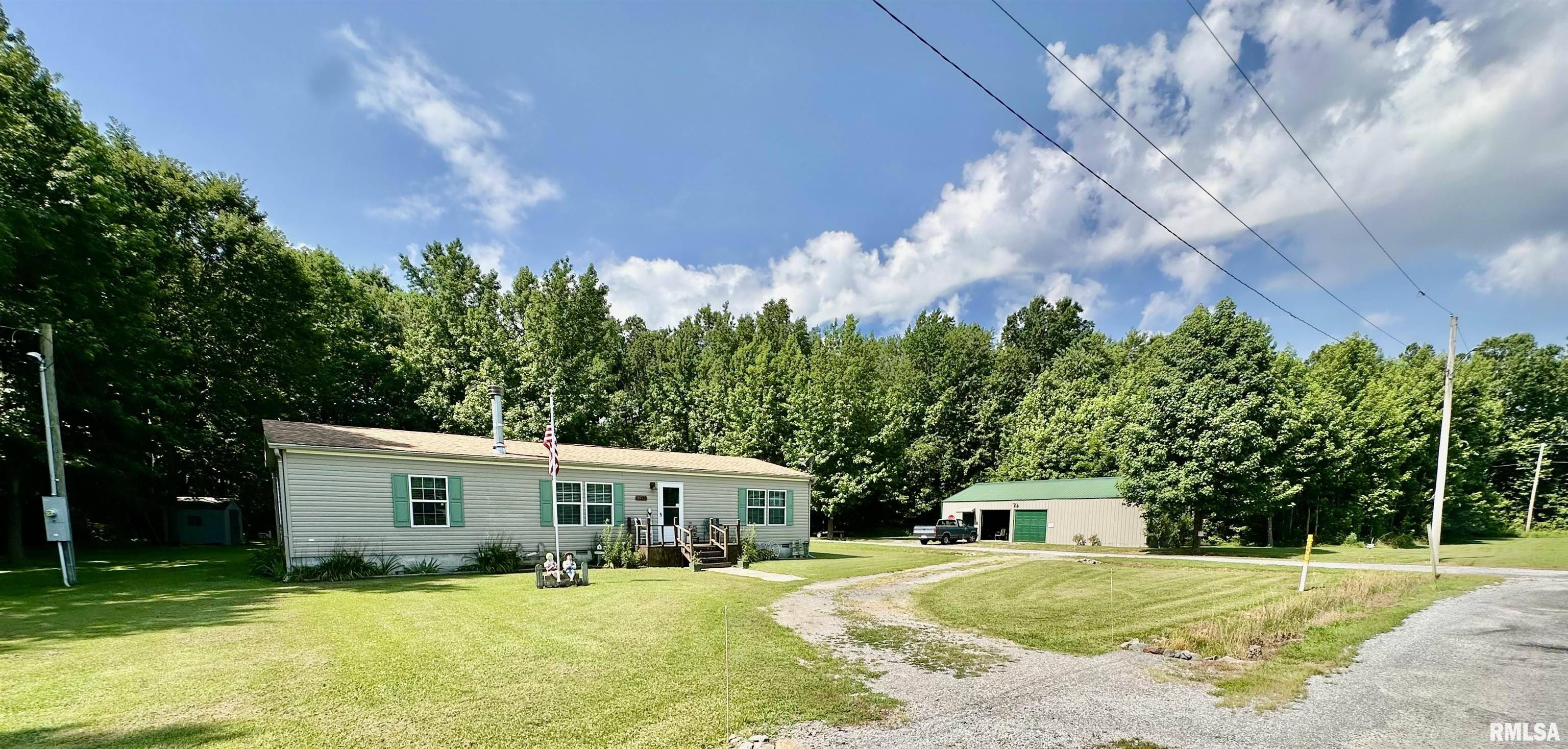 1409 W 5TH ST, West Frankfort, IL 62896