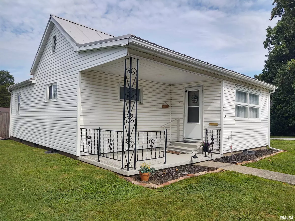 Christopher, IL 62822,601 S STATE ST