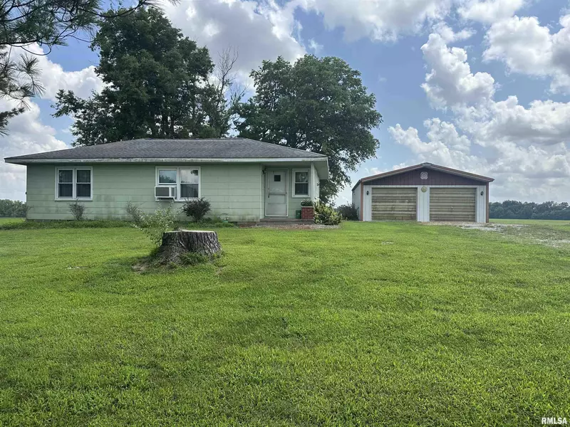 1927 Pine Cone RD, Pinckneyville, IL 62274