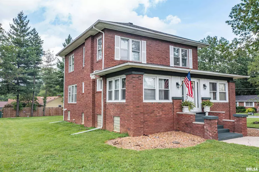 1800 FRANKLIN AVE, Mt Vernon, IL 62864