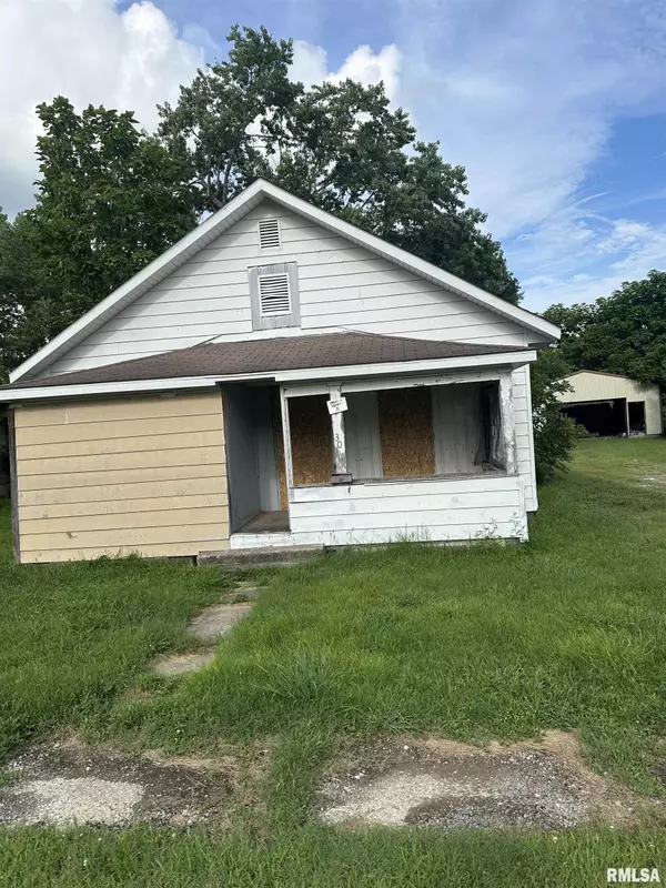 307 N Otis ST, Marion, IL 62959