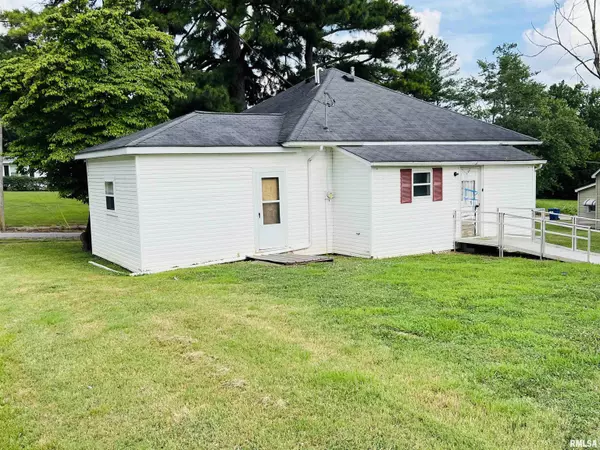Eldorado, IL 62930,2417 1ST ST