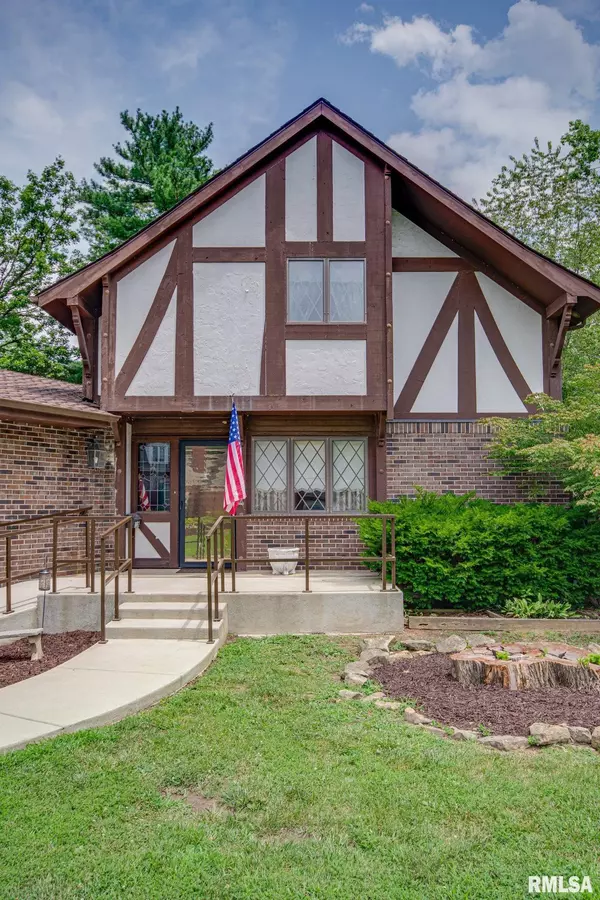 Salem, IL 62881,102 Lost Hollow DR