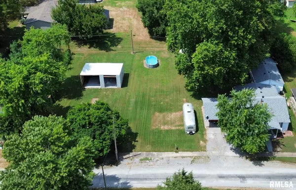 West Frankfort, IL 62896,811 N TAFT ST
