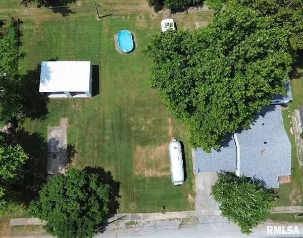West Frankfort, IL 62896,811 N TAFT ST