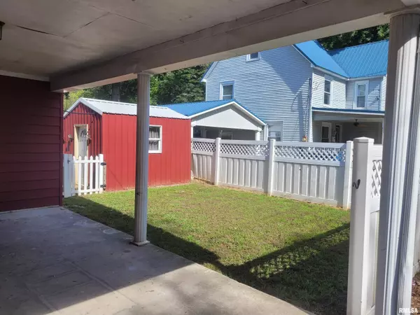 Benton, IL 62812,219 S POPE ST