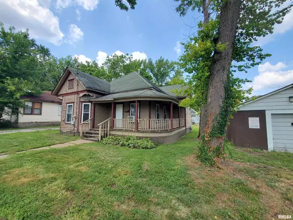 Carbondale, IL 62901,302 W PECAN ST