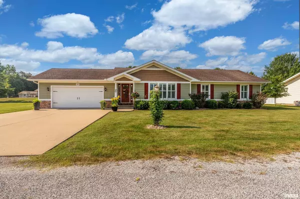 West Frankfort, IL 62896,1406 TIMOTHY LN