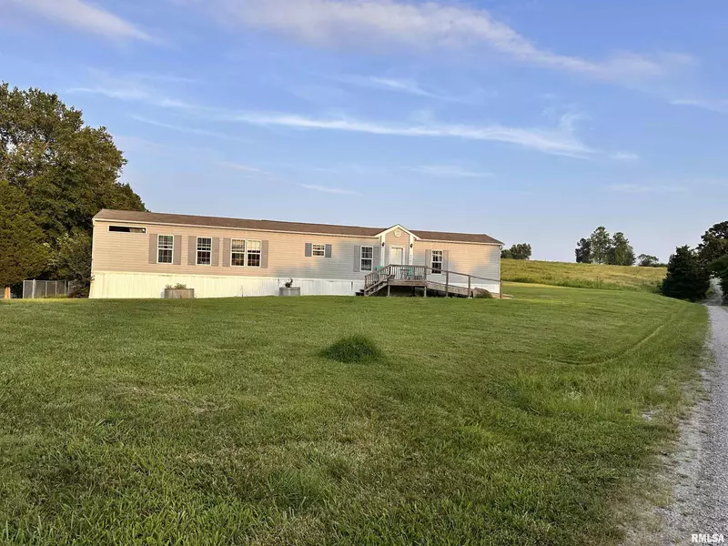 470 WASHINGTON LN, New Burnside, IL 62967