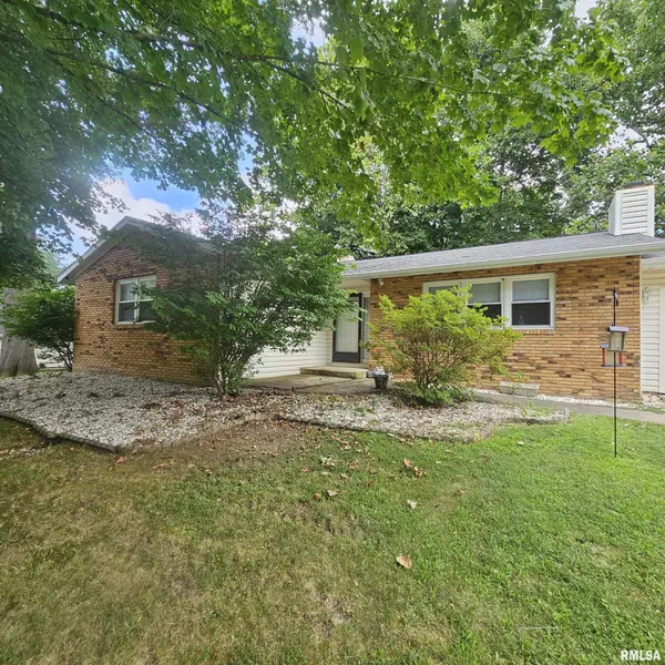 Mt Vernon, IL 62864,1011 Blueberry Hill AVE