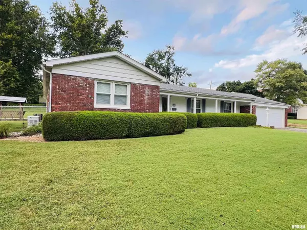 Eldorado, IL 62930,1116 LATHAM ST