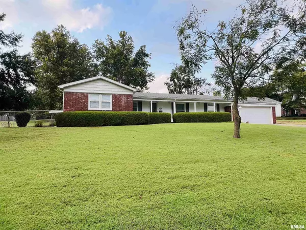 Eldorado, IL 62930,1116 LATHAM ST