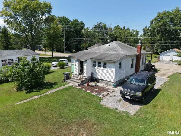 Benton, IL 62812,1104 W WEBSTER ST