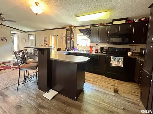 Dowell, IL 62927,501 GRANT AVE