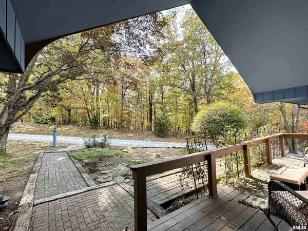 Carbondale, IL 62901,73 Upper Brush Hill RD