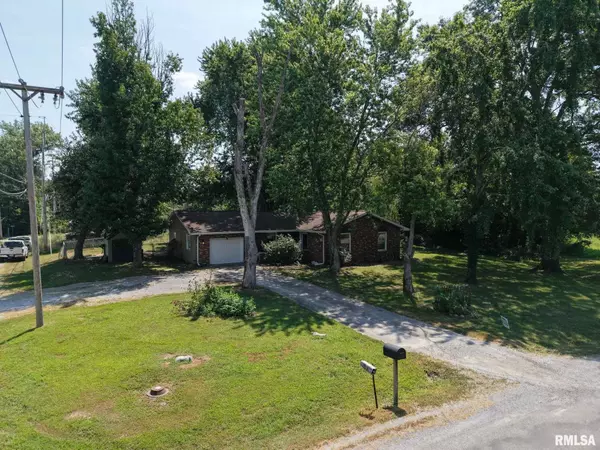 Benton, IL 62812,208 N BROWN ST