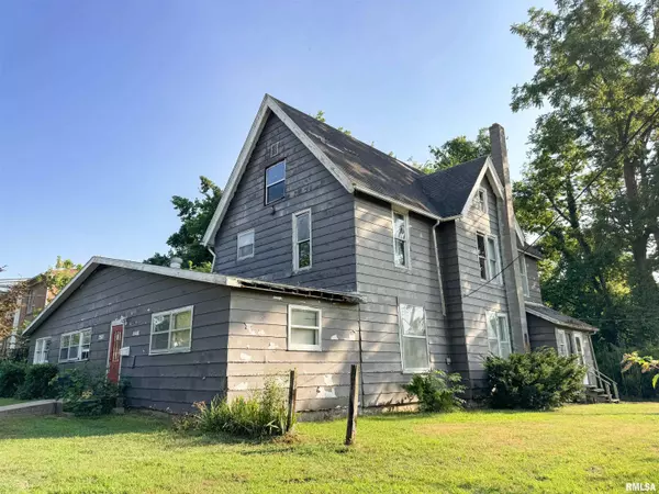 201 E HIGH ST, Anna, IL 62906