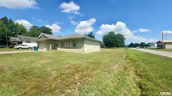 Valier, IL 62891,111 E PATTON ST