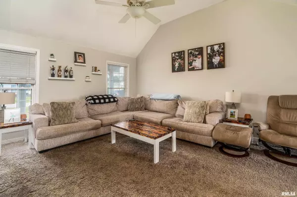 Carterville, IL 62918,5627 RED FOX DR