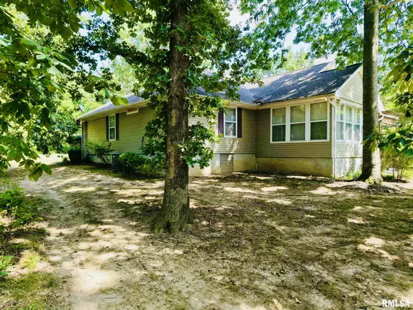 Benton, IL 62812,10919 Moses Manor DR