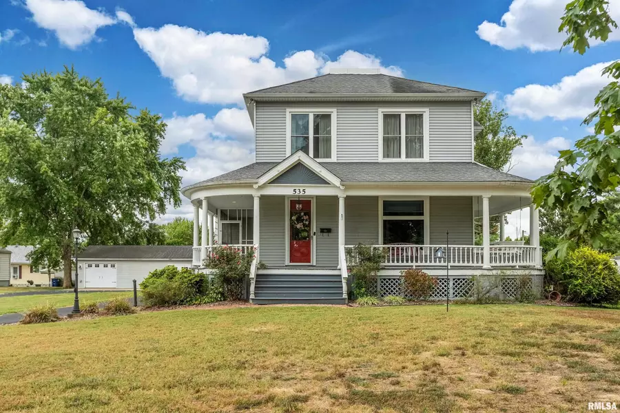 535 E MAIN ST, Duquoin, IL 62832