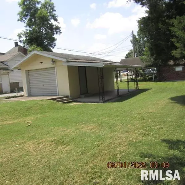 Harrisburg, IL 62946,725 S MCKINLEY ST