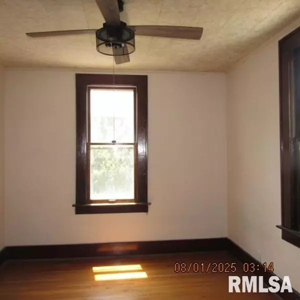 Harrisburg, IL 62946,725 S MCKINLEY ST