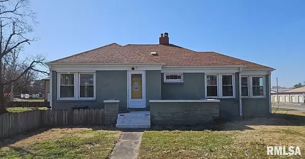 Fairfield, IL 62837,200 W DELAWARE ST